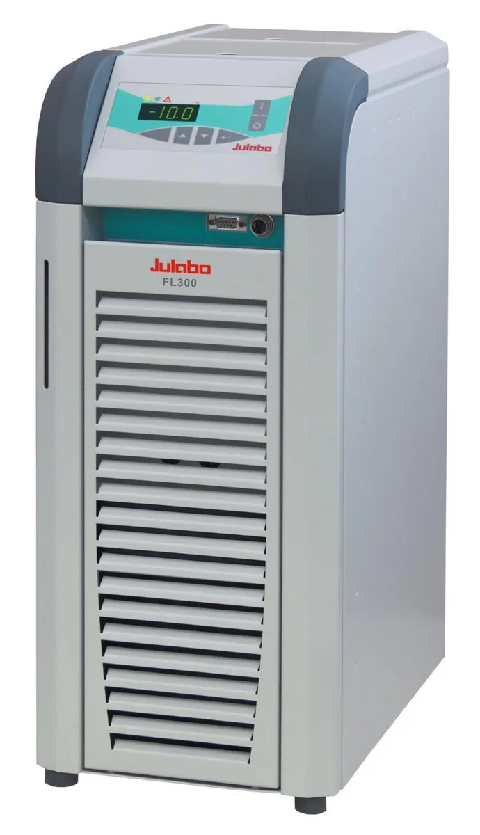 Охладитель-циркулятор JULABO FL300